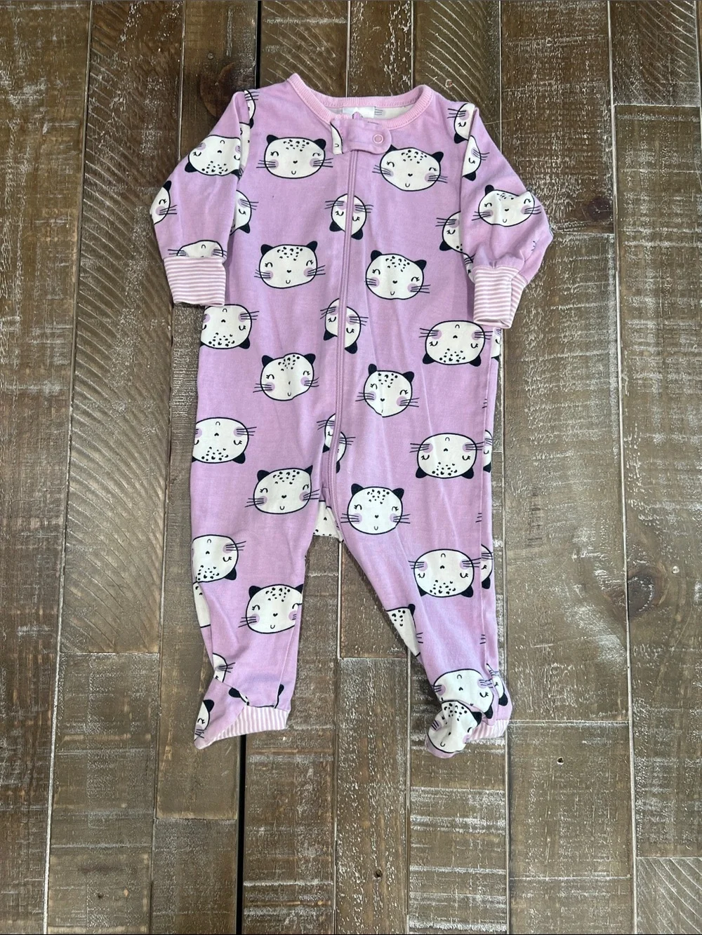 5 piece sleeper/onesie lot